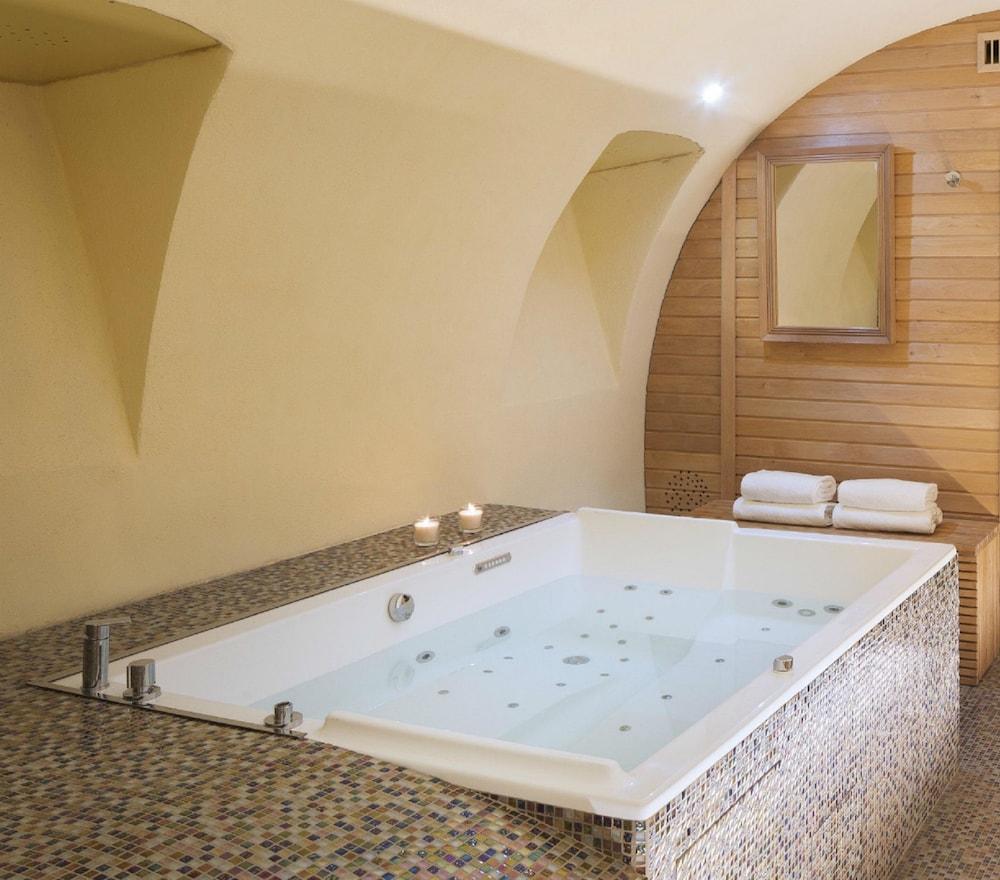 Hotel Celeste Batignolles Montmartre Paris Dış mekan fotoğraf